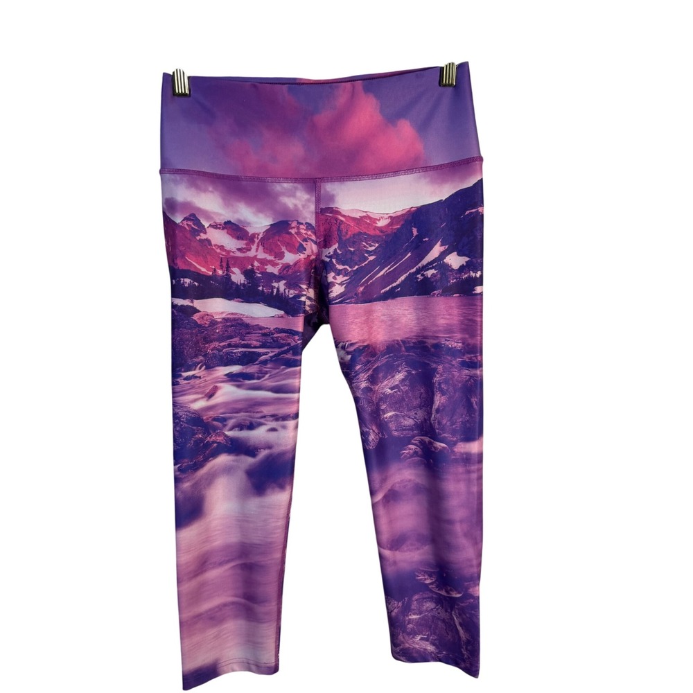 Inner Fire Cropped Leggings Scenic‎ Mountain Print High-Rise Made in Canada 8